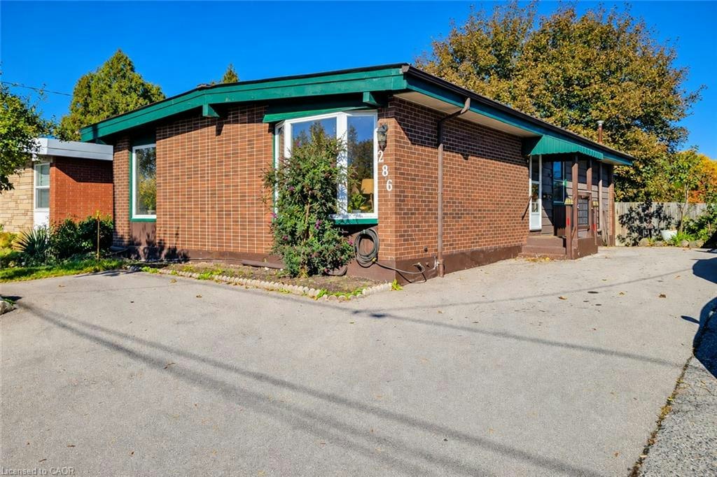286 Mohawk Road W, Hamilton, ON, L9C 1W3