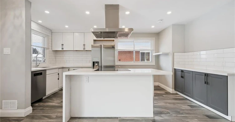 Upper-192 Glen Road, Kitchener, ON, N2M 3G2