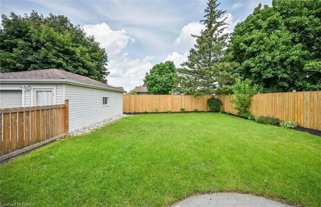 Upper-14 Pembroke Avenue, Brantford, ON, N3R 5B4 - 16