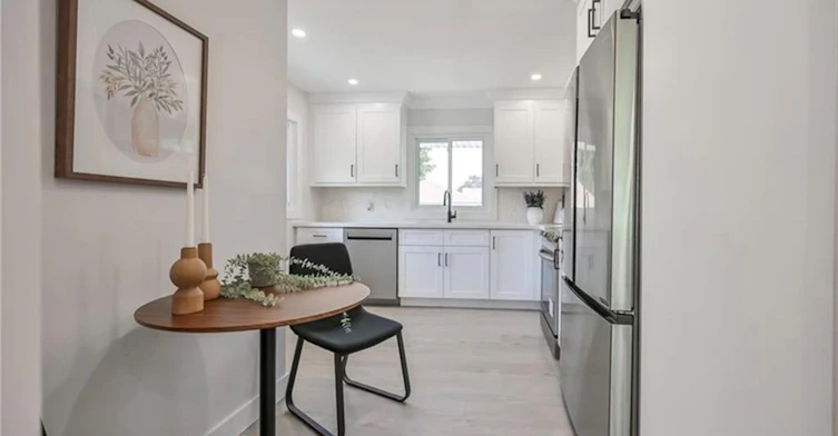 Upper-14 Pembroke Avenue, Brantford, ON, N3R 5B4 - 8