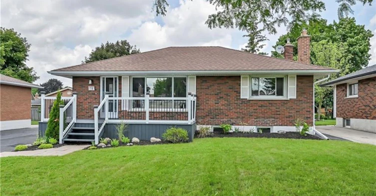 Upper-14 Pembroke Avenue, Brantford, ON, N3R 5B4