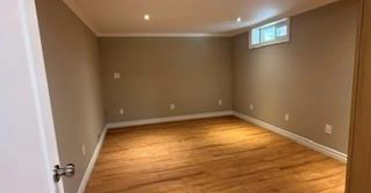 82 Millen Road, Hamilton, ON, L5G 3G2 - 3