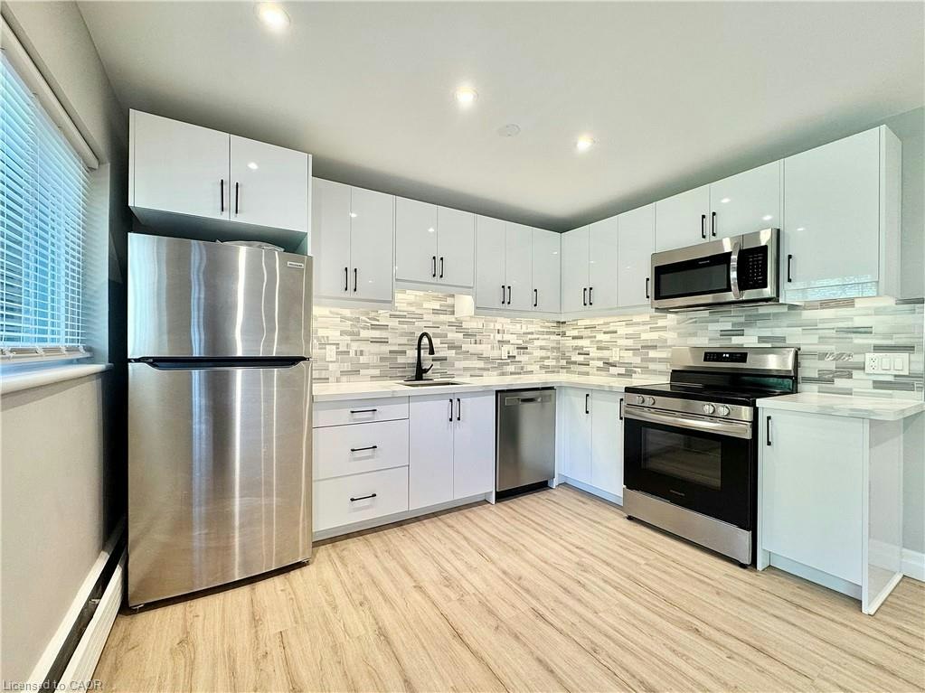 303-410 Hazel Street, Waterloo, ON, N2L 3P7 - 3