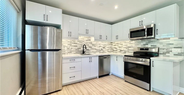 303-410 Hazel Street, Waterloo, ON, N2L 3P7 - 3