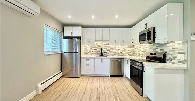 303-410 Hazel Street, Waterloo, ON, N2L 3P7 - 2
