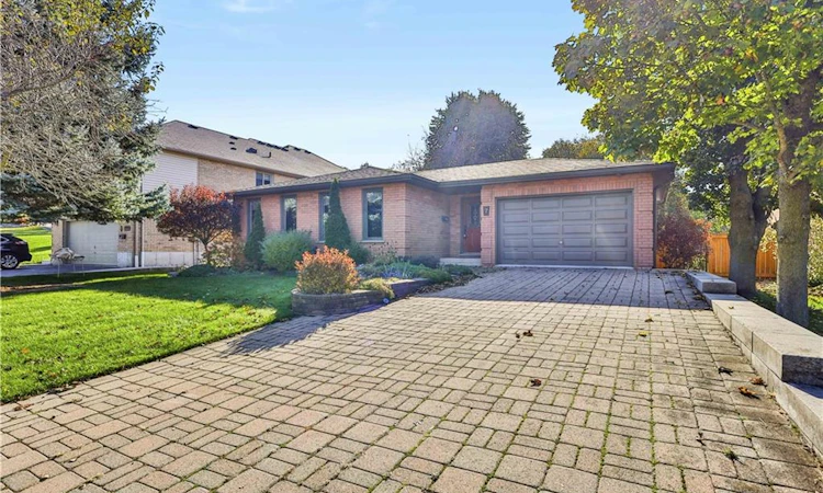 7 Charlton Drive