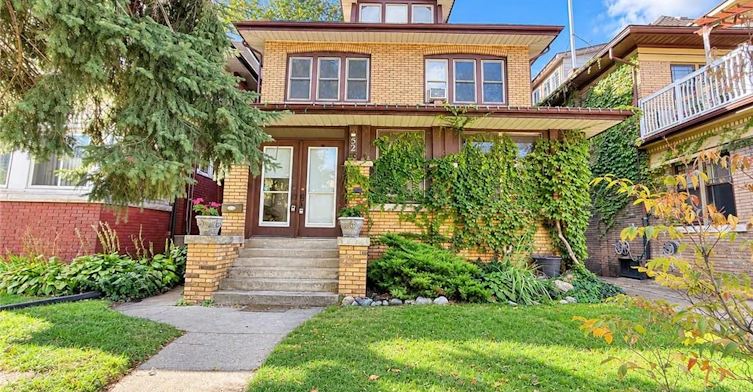 Main-52 Proctor Boulevard, Hamilton, ON, L8M 2M4