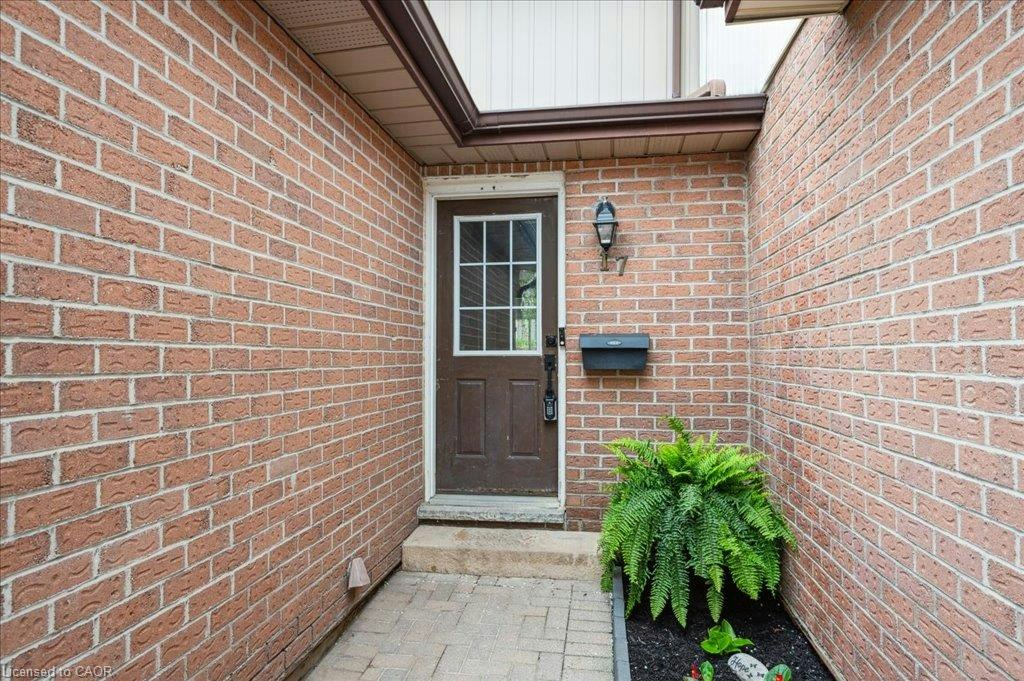 17-25 Valleyview Road, Kitchener, ON, N2E 1L5 - 3
