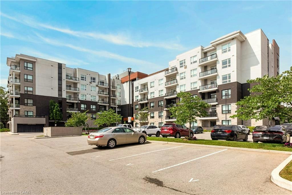 208-320 Plains Road E, Burlington, ON, L7T 0C1 - 44