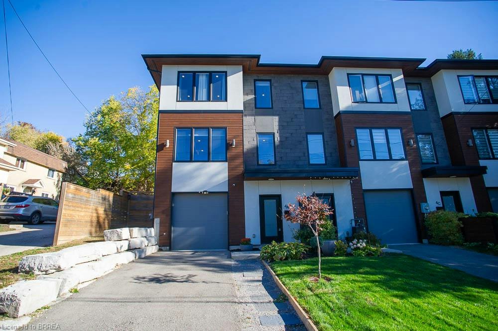 4A Harris Avenue, Brantford, ON, N3R 2E9