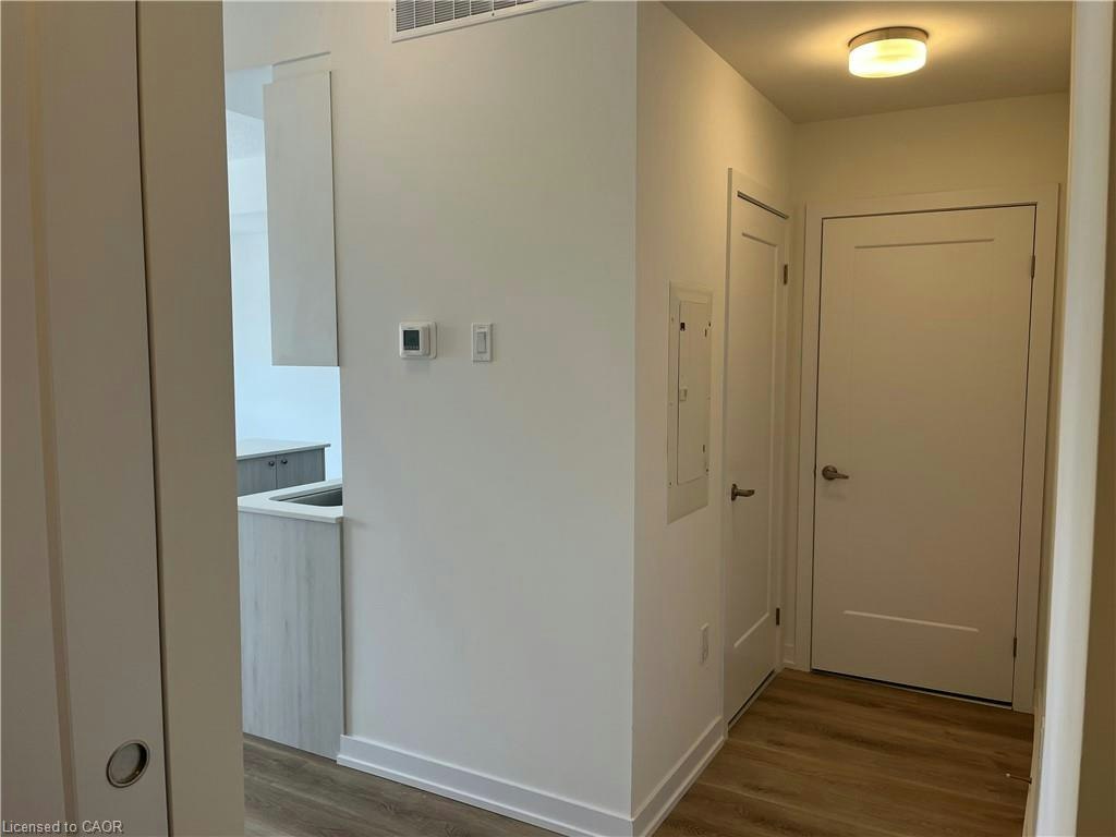 J5-40 Palace Street, Kitchener, ON, N2E 0L2 - 8
