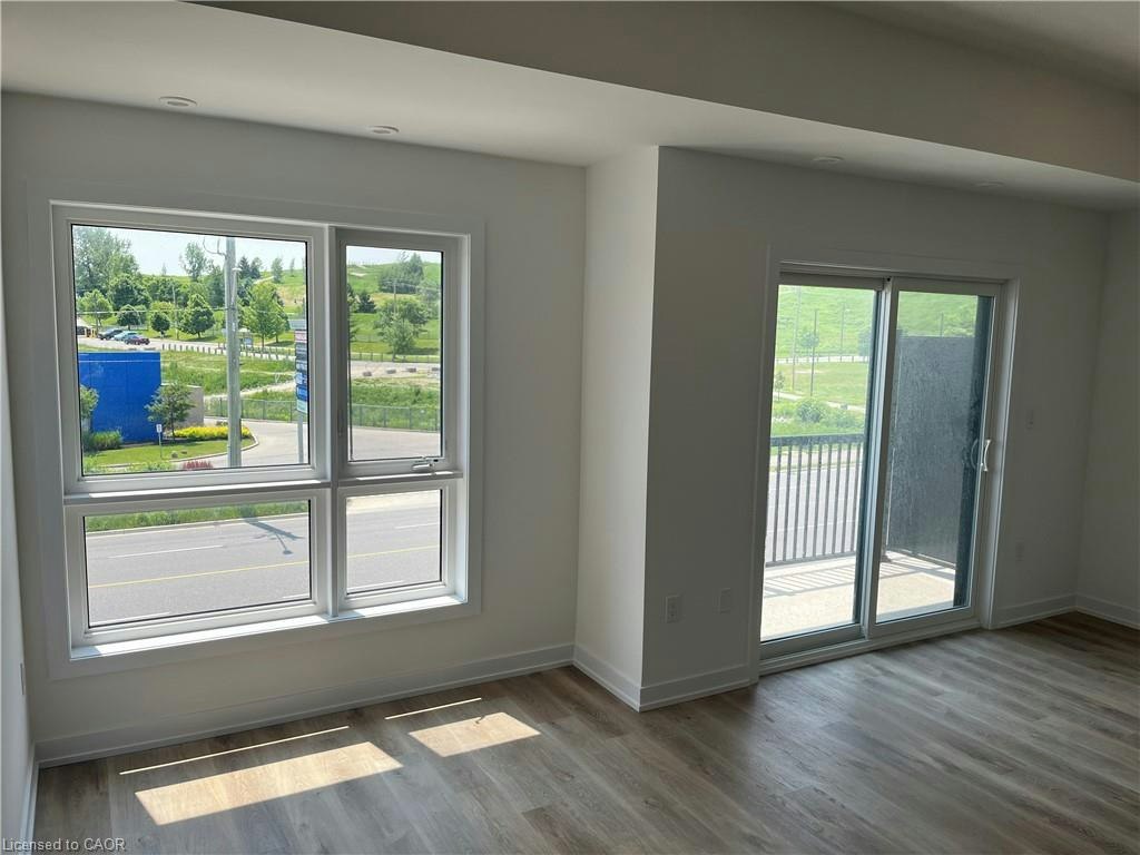 J5-40 Palace Street, Kitchener, ON, N2E 0L2