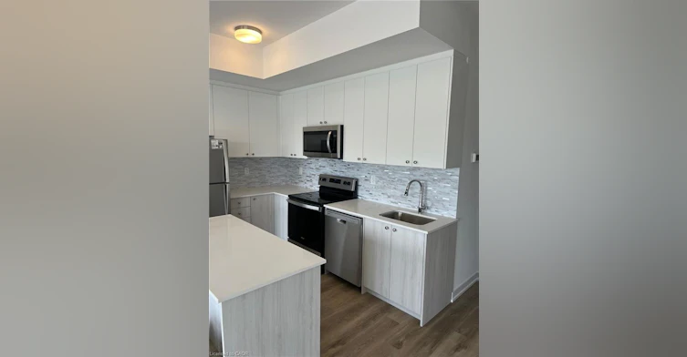 J5-40 Palace Street, Kitchener, ON, N2E 0L2 - 2