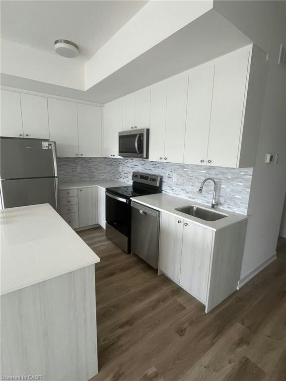 J5-40 Palace Street, Kitchener, ON, N2E 0L2 - 4