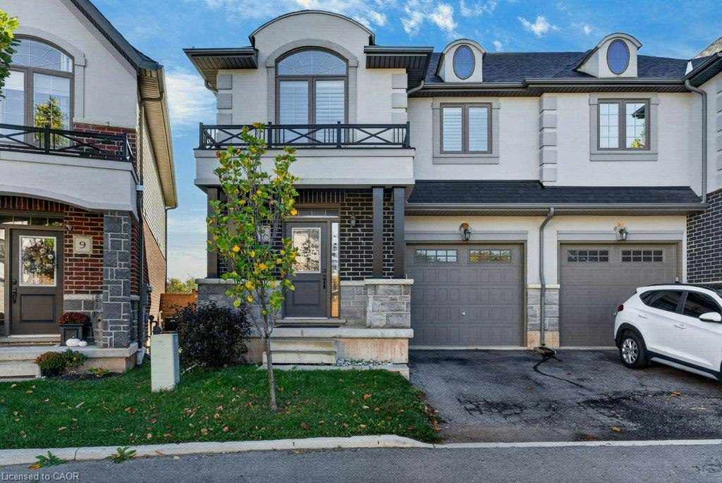 8-4297 East Avenue, Lincoln, ON, L3J 0R2