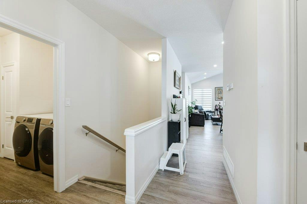 102 Livingston Drive, Tillsonburg, ON, N4G 0J3 - 4