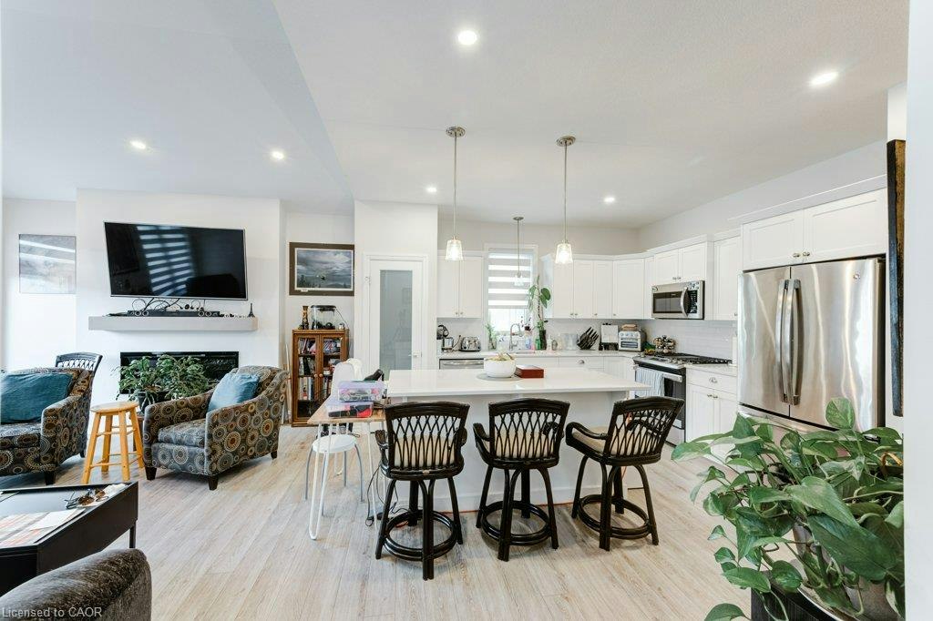 102 Livingston Drive, Tillsonburg, ON, N4G 0J3 - 7
