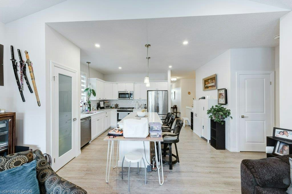 102 Livingston Drive, Tillsonburg, ON, N4G 0J3 - 8