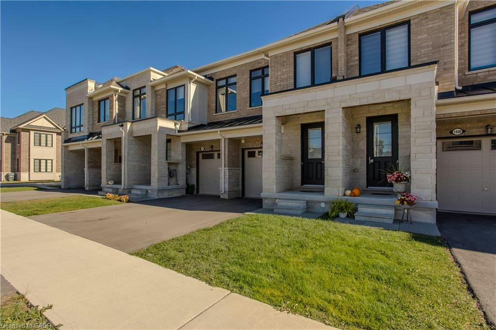 1402 Almonte Drive, Burlington, ON, L7P 0V8