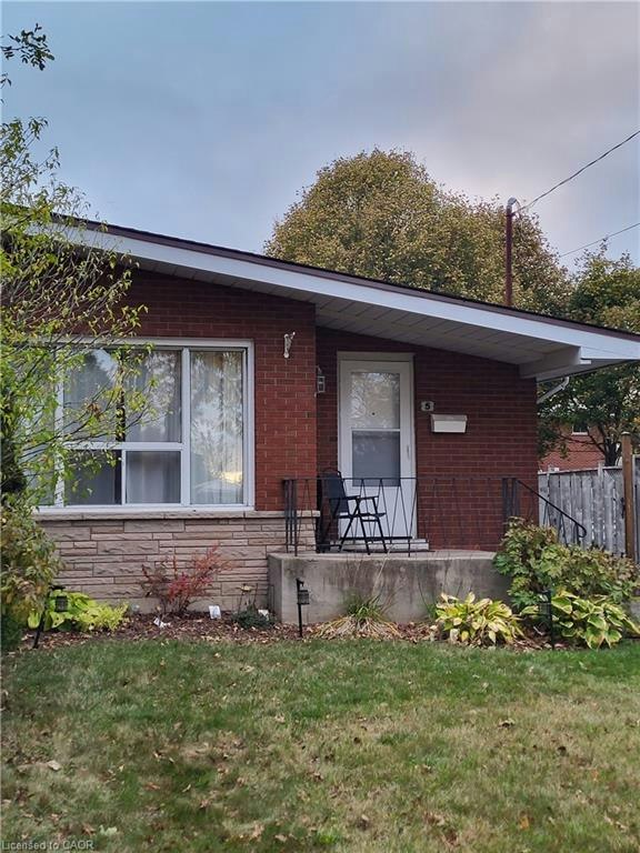5 Ronaldshay Avenue, Hamilton, ON, L9A 3B2