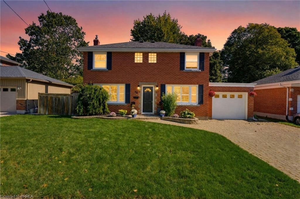 38 Admiral Road, Brantford, ON, N3R 1L6