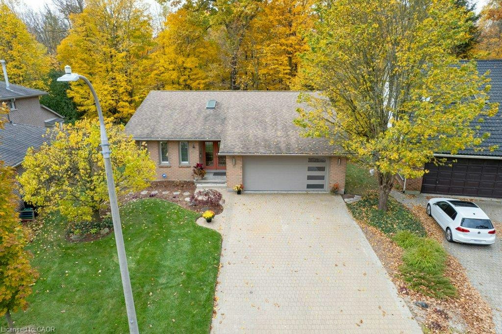 19 Kilbirnie Court, Kitchener, ON, N2R 1B7