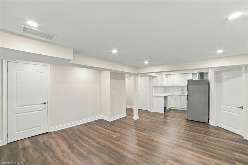 317 Jacqueline Boulevard, Hamilton, ON, L9B 2V7 - 5