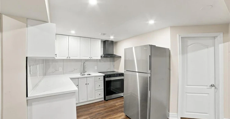 317 Jacqueline Boulevard, Hamilton, ON, L9B 2V7 - 7