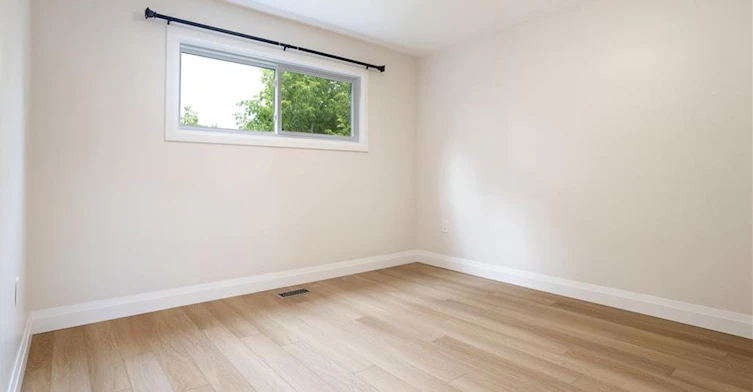 Main-121 Toby Crescent, Hamilton, ON, L8T 2N9 - 17