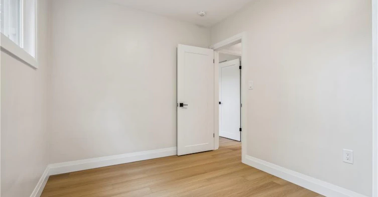 Main-121 Toby Crescent, Hamilton, ON, L8T 2N9 - 22