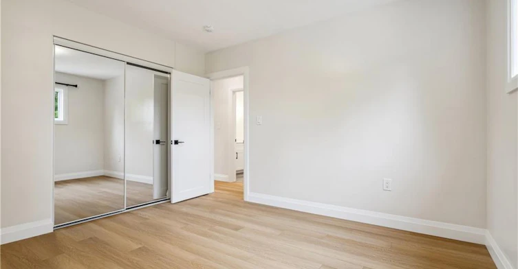 Main-121 Toby Crescent, Hamilton, ON, L8T 2N9 - 19