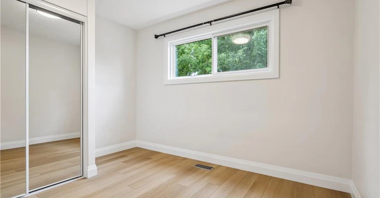 Main-121 Toby Crescent, Hamilton, ON, L8T 2N9 - 20