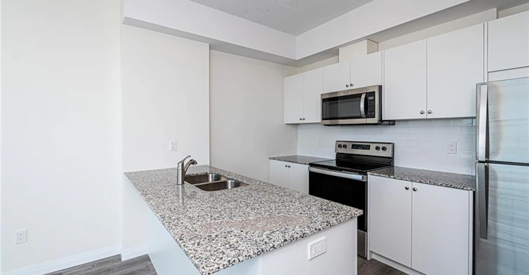 1806-60 Charles Street W, Kitchener, ON, N0G 0C9 - 8