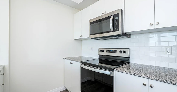 1806-60 Charles Street W, Kitchener, ON, N0G 0C9 - 7