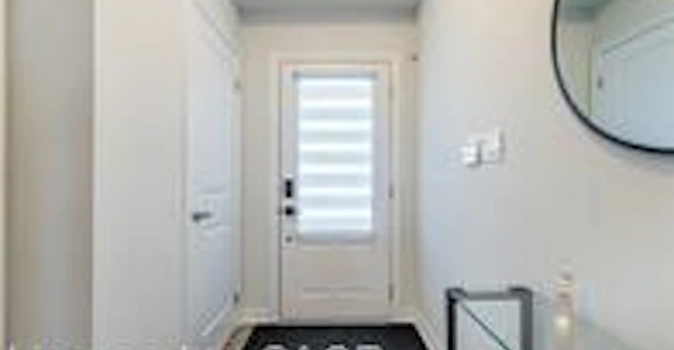 26 Foothills Lane, Hamilton, ON, L8E 0K1 - 3