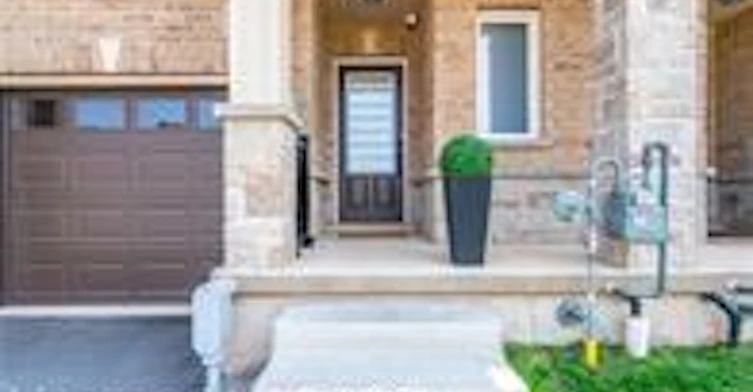 26 Foothills Lane, Hamilton, ON, L8E 0K1 - 2