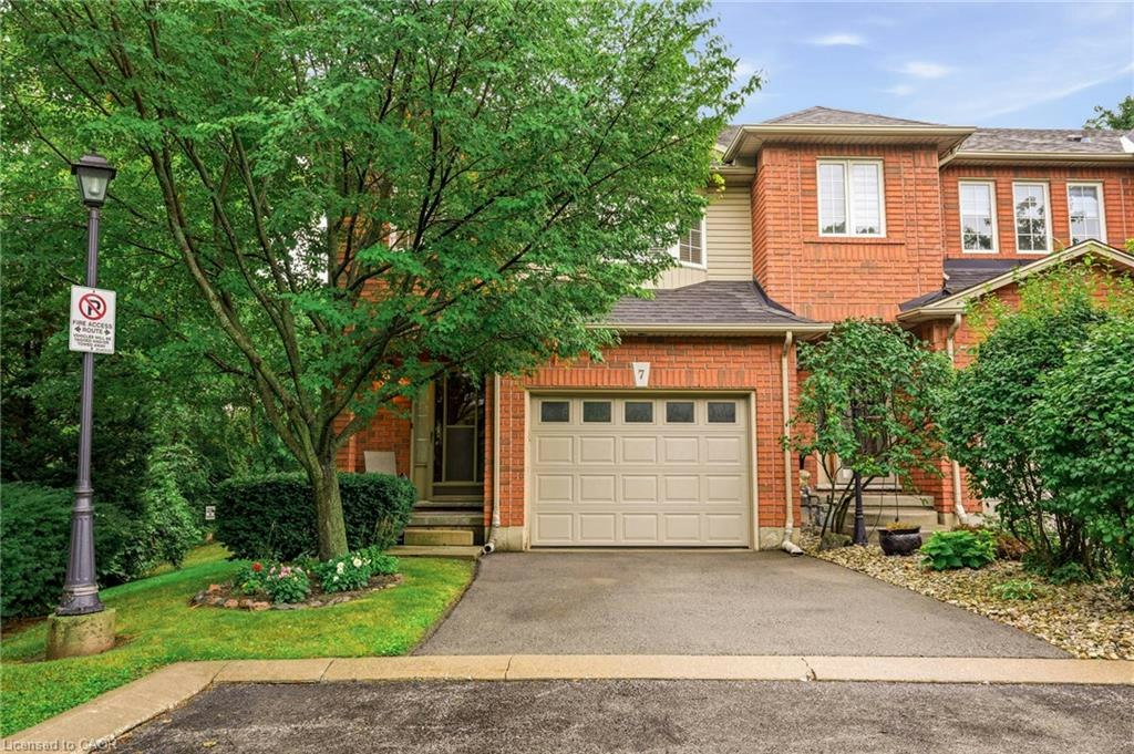 7-348 Highland Road W, Hamilton, ON, L8J 3W5