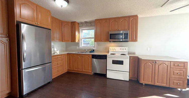 42 Southwood Court, Kitchener, ON, N2E 2H9 - 10