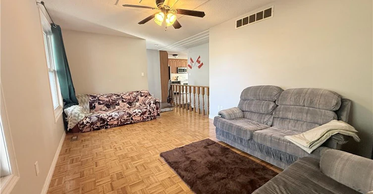42 Southwood Court, Kitchener, ON, N2E 2H9 - 7