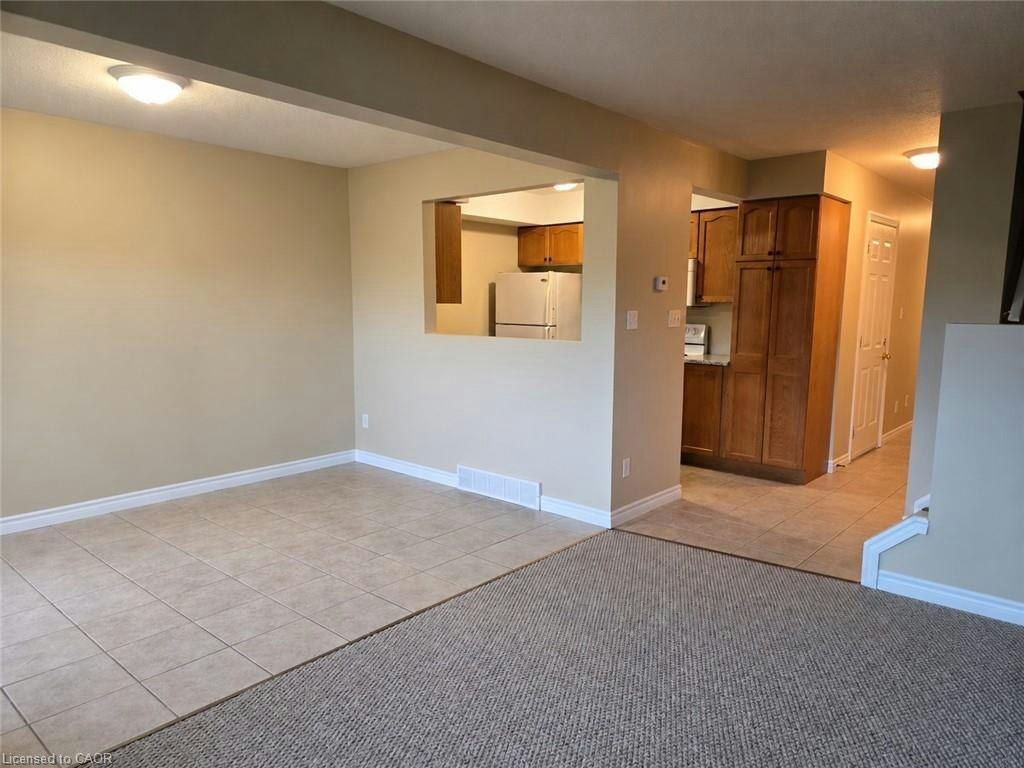 16-120 Dudhope Avenue, Cambridge, ON, N1R 4S1 - 3