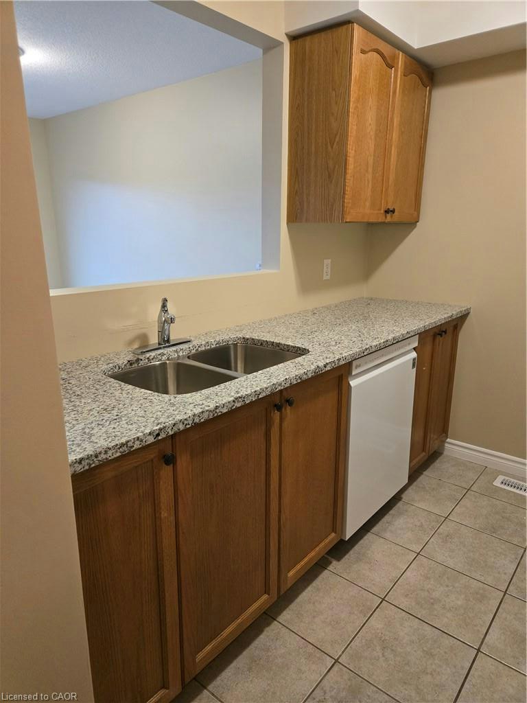 16-120 Dudhope Avenue, Cambridge, ON, N1R 4S1 - 5