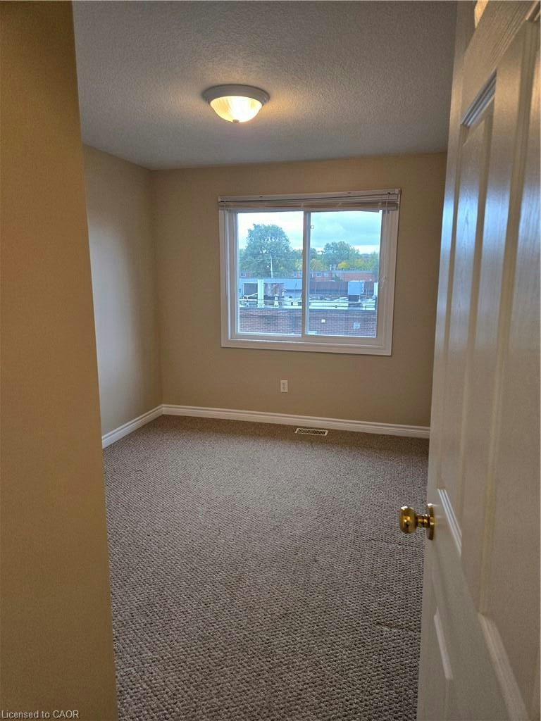 16-120 Dudhope Avenue, Cambridge, ON, N1R 4S1 - 20