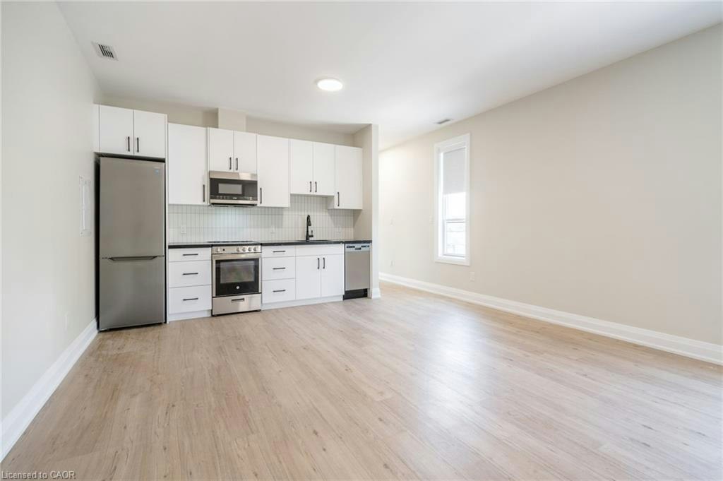 A-9 Munn Street, Hamilton, ON, L8V 1J8 - 4