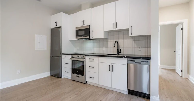 A-9 Munn Street, Hamilton, ON, L8V 1J8 - 10