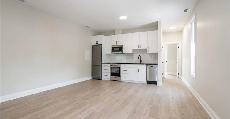 A-9 Munn Street, Hamilton, ON, L8V 1J8 - 2