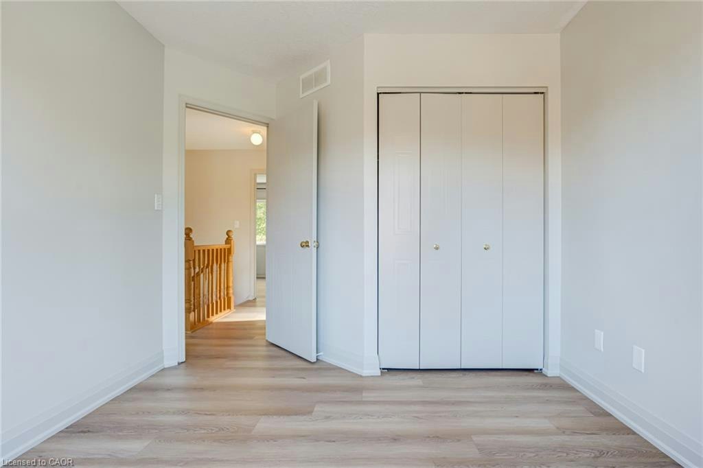 346 University Downs Crescent, Waterloo, ON, N2K 4A9 - 22