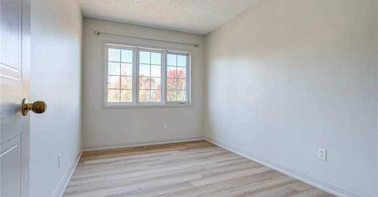 346 University Downs Crescent, Waterloo, ON, N2K 4A9 - 23