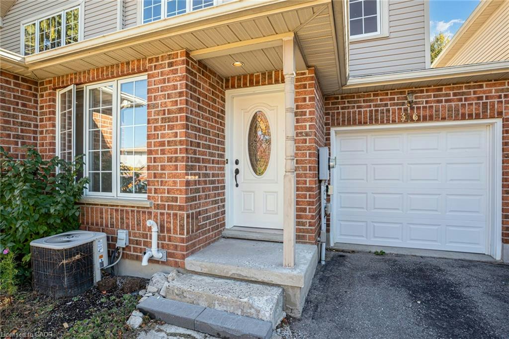 346 University Downs Crescent, Waterloo, ON, N2K 4A9 - 2