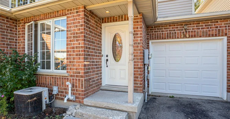 346 University Downs Crescent, Waterloo, ON, N2K 4A9 - 2
