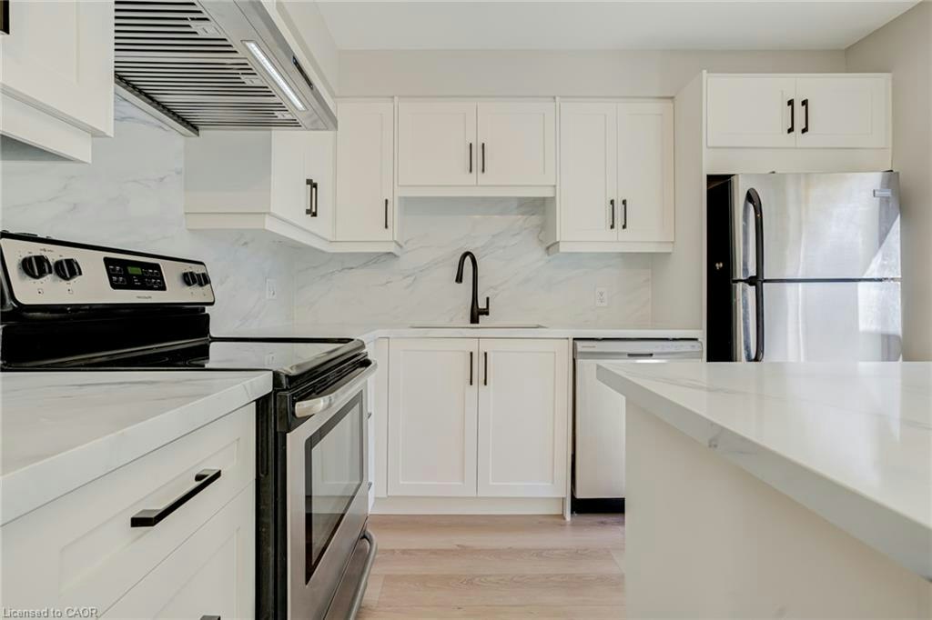 346 University Downs Crescent, Waterloo, ON, N2K 4A9 - 10